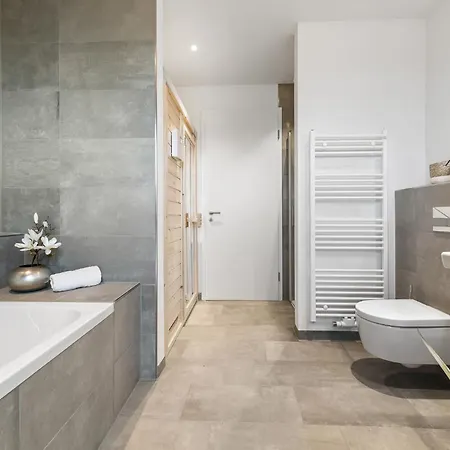 Beachterracefour- Eg, Meerblick, Terrasse, Kamin, Sauna Daire *