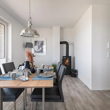 Beachterracefour- Eg, Meerblick, Terrasse, Kamin, Sauna Olpenitz