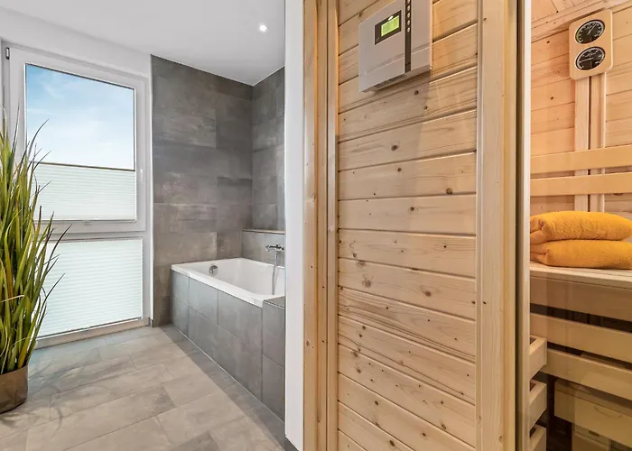 Beachterracefour- Eg, Meerblick, Terrasse, Kamin, Sauna Appartement Olpenitz