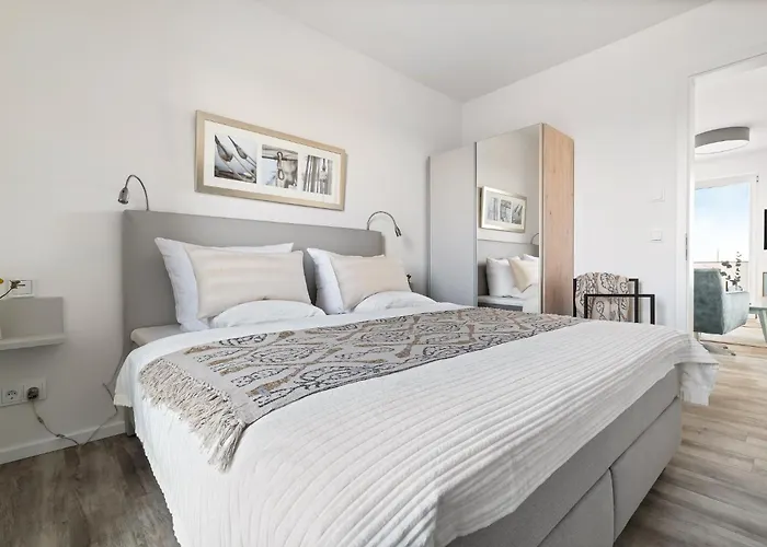 Beachterracefour- Eg, Meerblick, Terrasse, Kamin, Sauna *